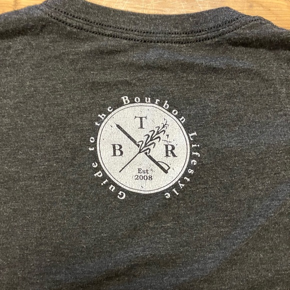 FIVE Bourbon-themed men’s T-shirts. 
Lot of 5! - Picture 6 of 8